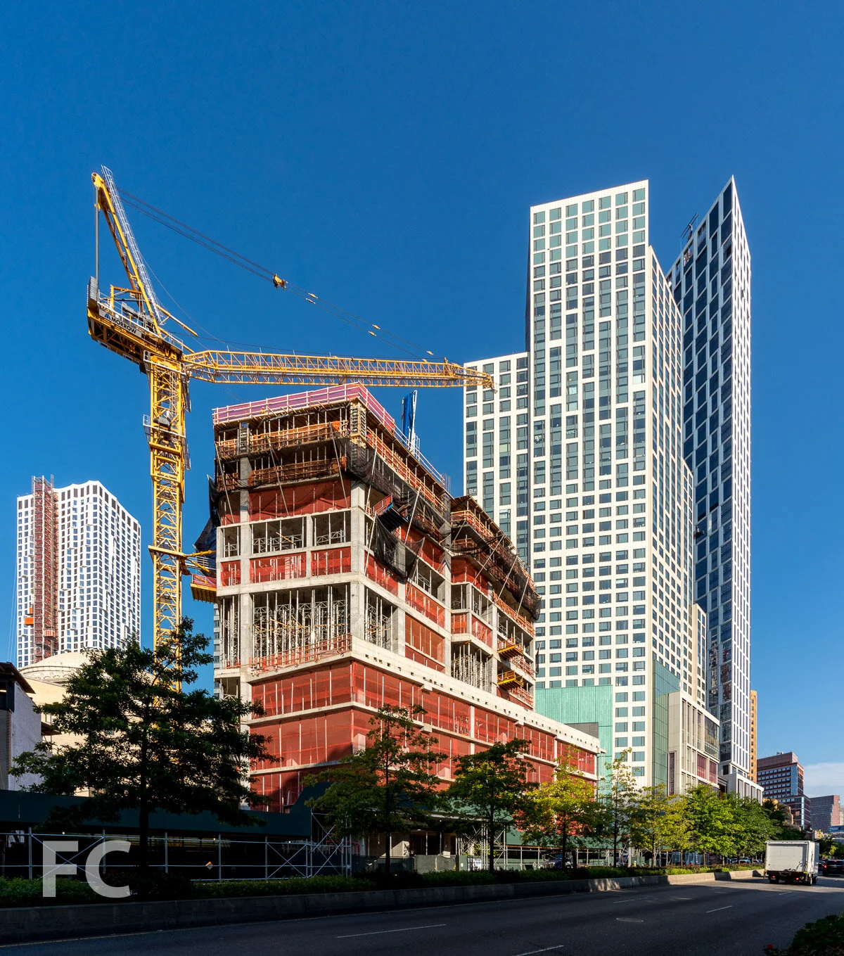 纽约thebrooklyntower327米73层封顶